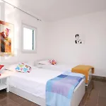 Sparadici Lxii Holiday home Grebastica