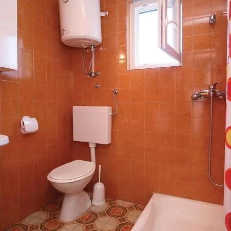 Nyaraló Sparadici Lxii Grebaštica